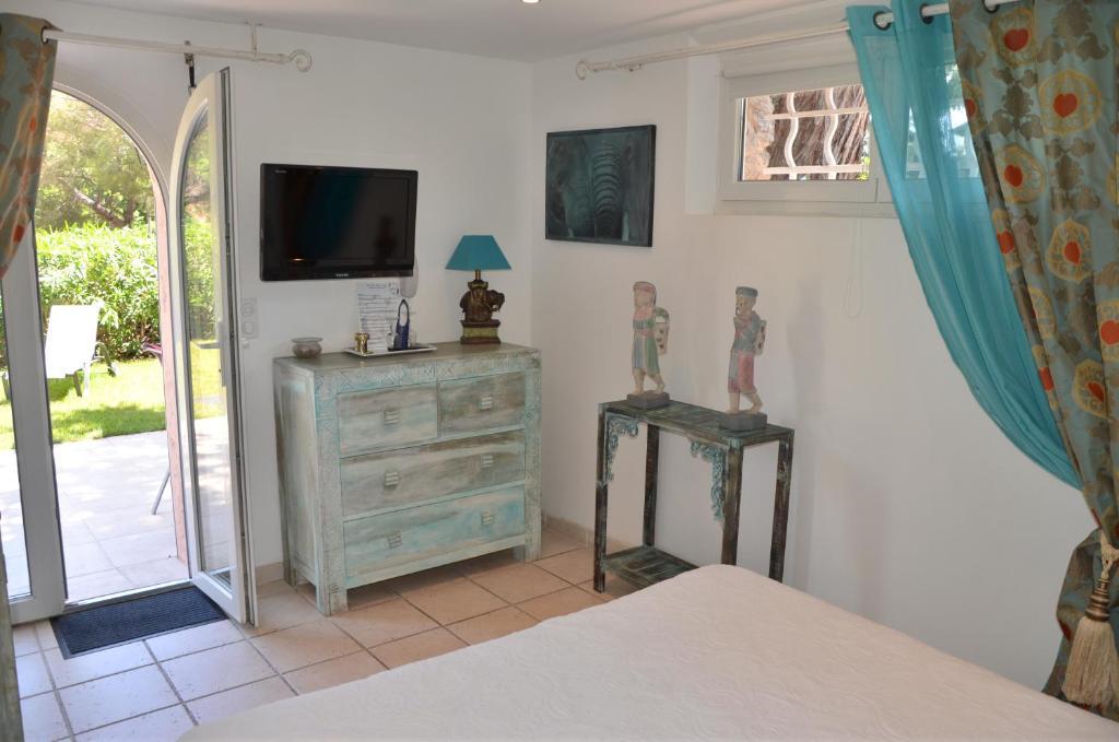 Hotel Villa Des Anges Grimaud Phòng bức ảnh